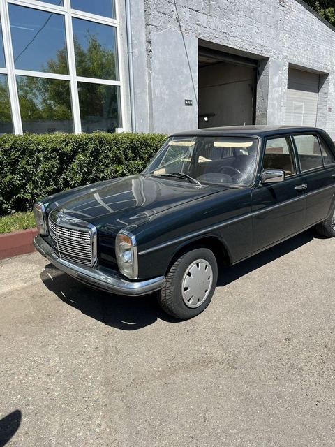 Mercedes-Benz W115, 1970 — Москва
